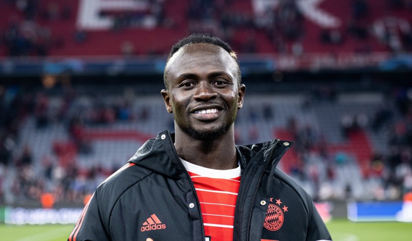 Fotball bringer ære til spillere og økonomisk utvikling til landet